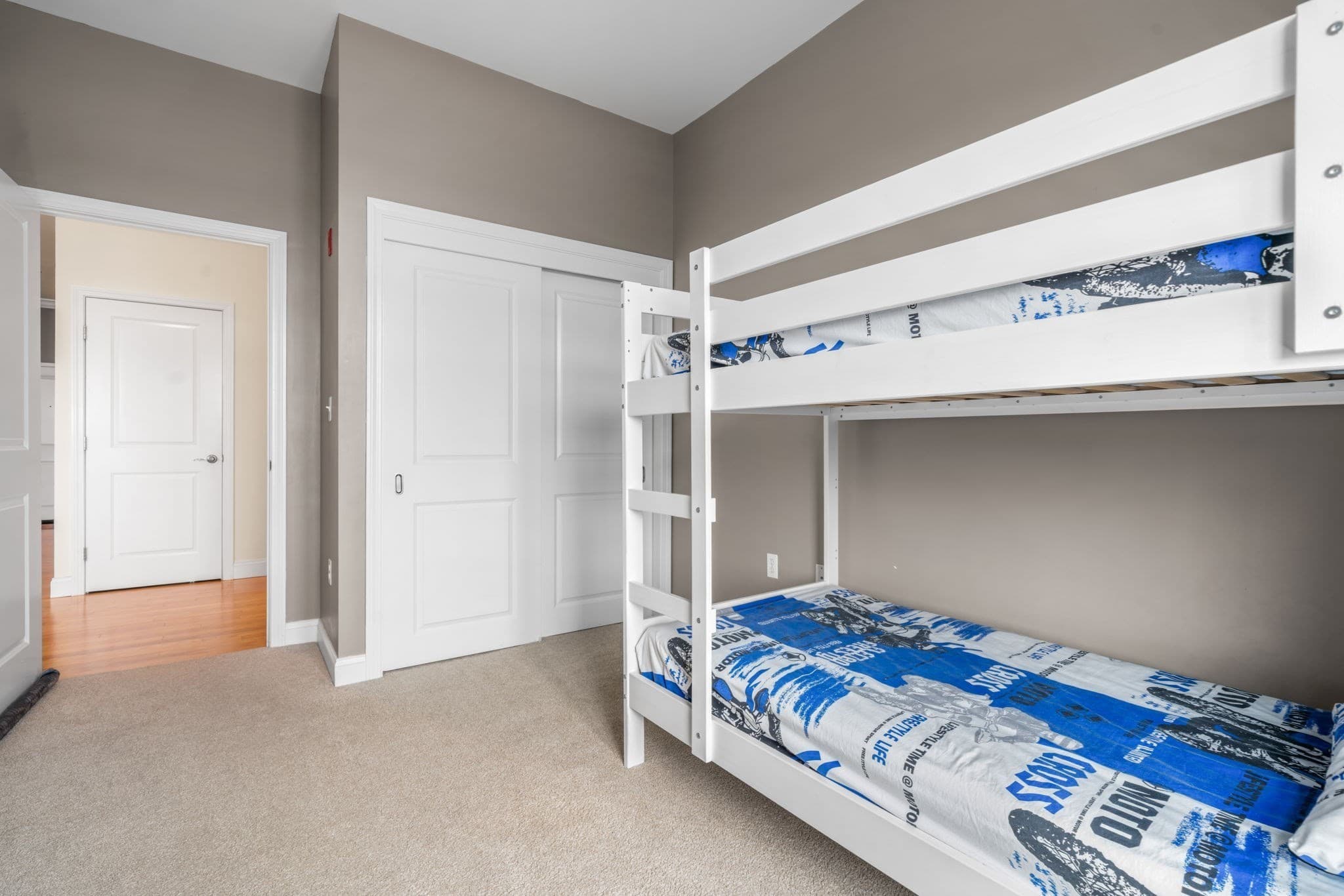Condominium at 500 Union # 5404, Westborough MA 01581, photo 15 of 25