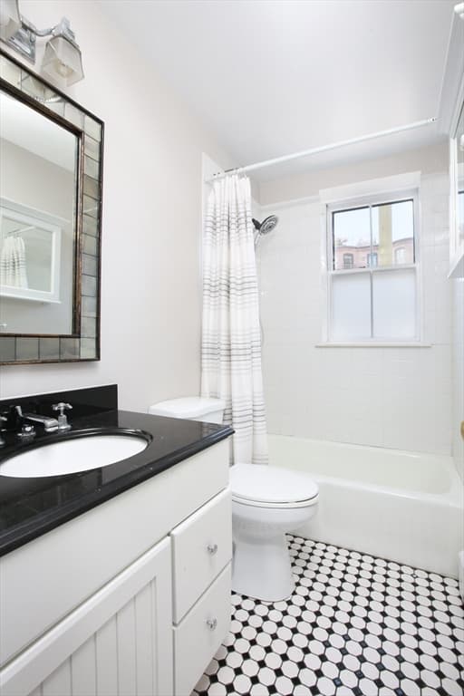 Condominium at 12 Claremont Park # 3, Boston MA 02118, photo 7 of 10