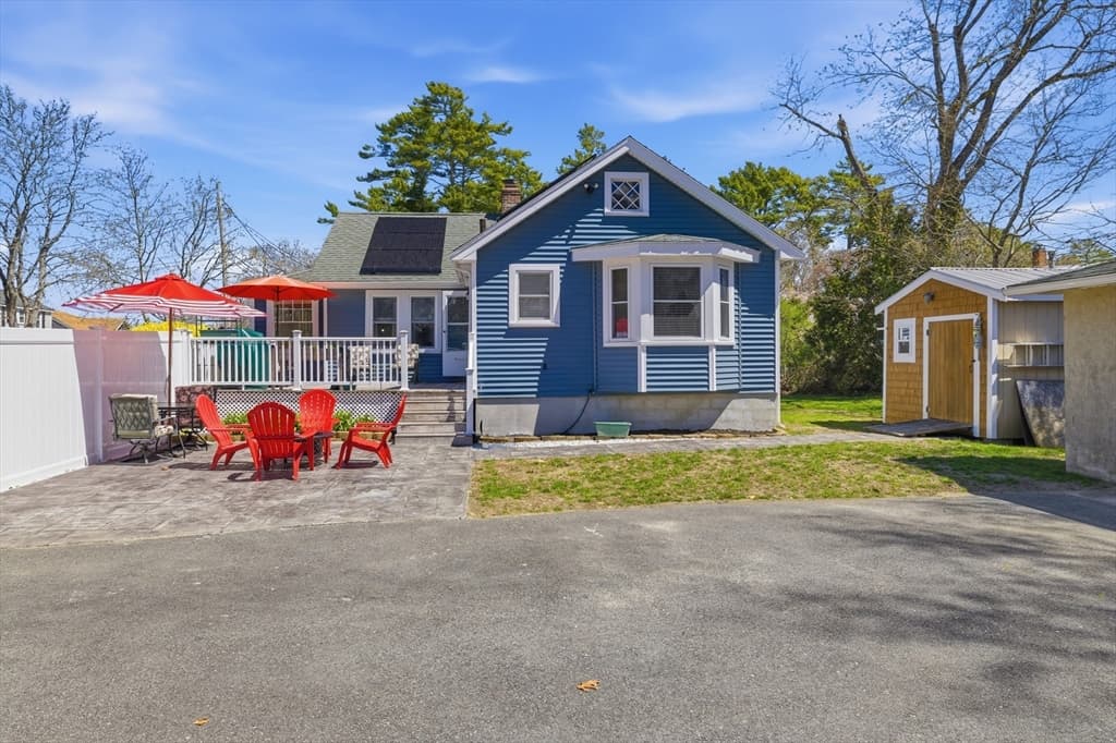 6 Birch St, Wareham MA 02571 photo 2