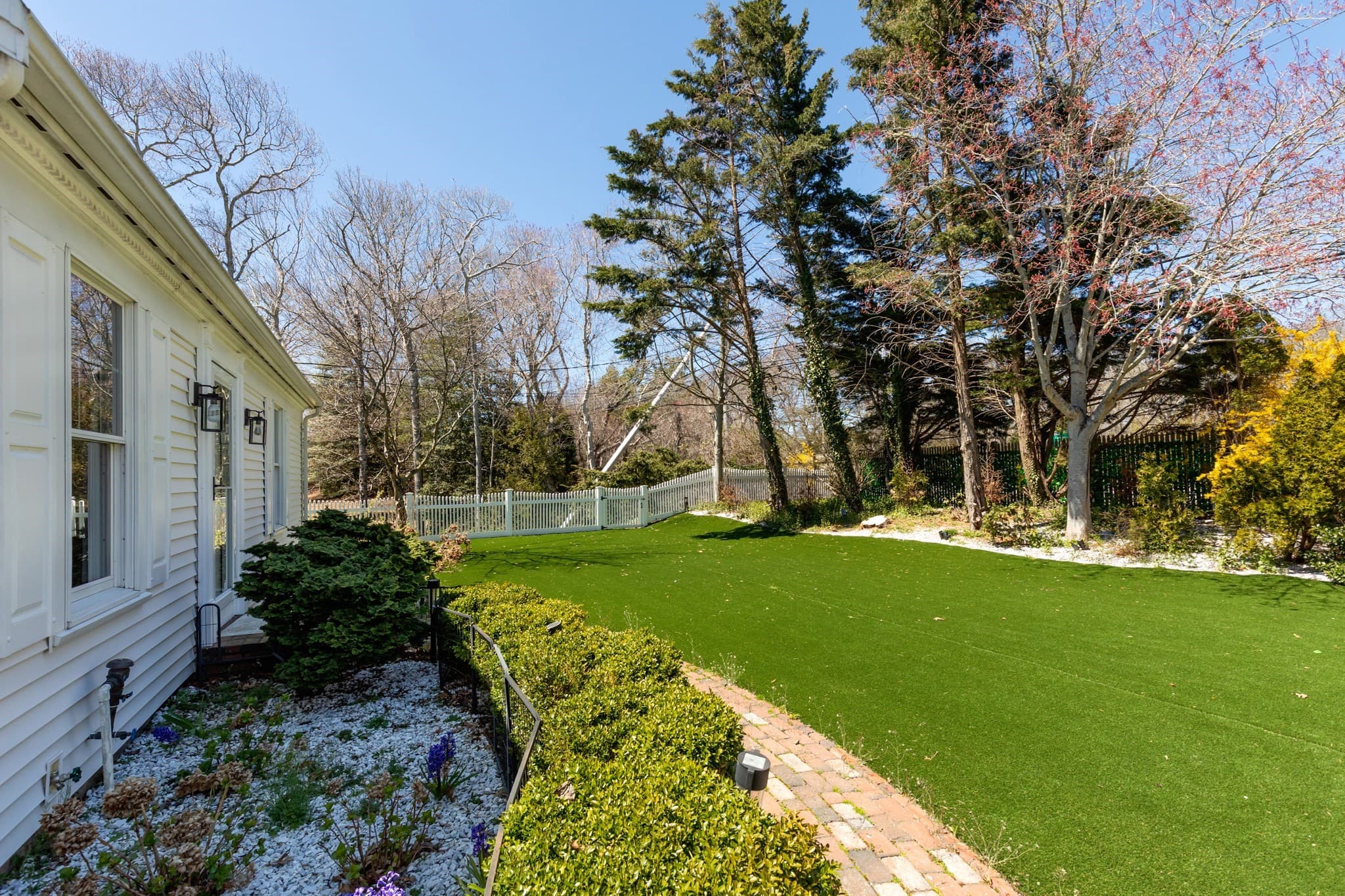 Single Family Residence at 6 Scottsdale Rd, Barnstable MA 02632, photo 3 of 39