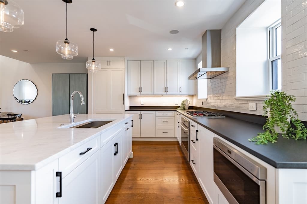 Condominium at 6 Union Park # 3, Boston MA 02118, photo 6 of 22