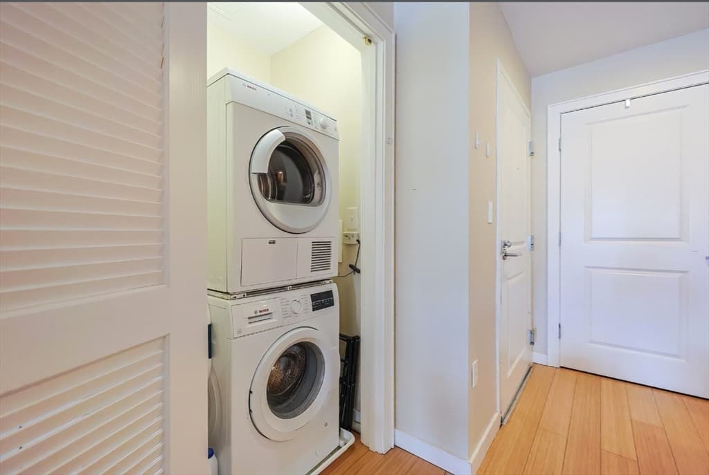 Condominium at 16 Miner Street # 501, Boston MA 02215, photo 12 of 21