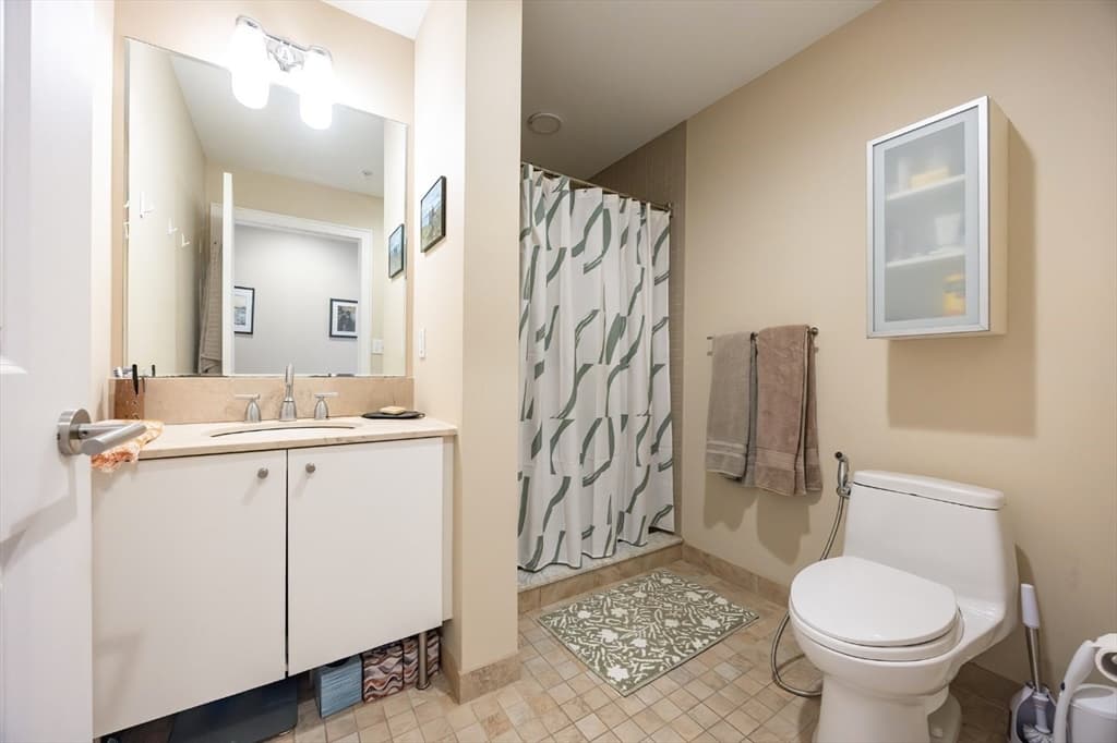 Condominium at 16 Miner Street # 501, Boston MA 02215, photo 10 of 21