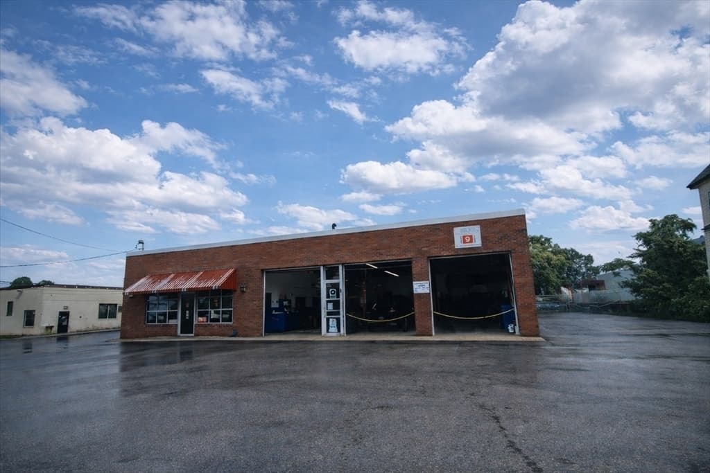 Commercial Sale at 284 S Broadway, Lawrence MA 01843, Lawrence, photo 2 of 23