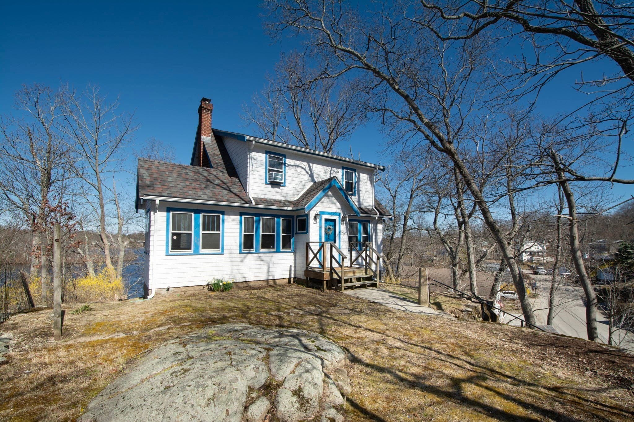 86 Westminster Rd, Weymouth MA 02189