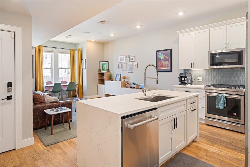 Condominium at 456 Meridian St # 1, Boston MA 02128, Boston, photo 5 of 26