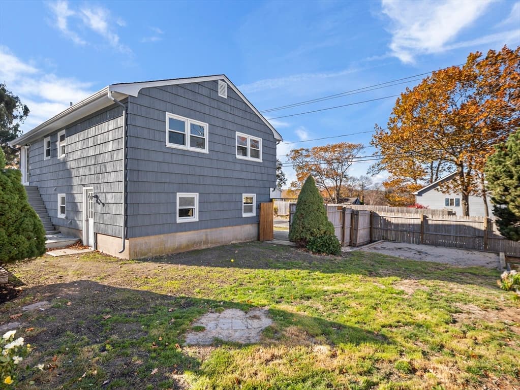 Single Family Residence at 27 Hodgkins Rd, Rockport MA 01966, Rockport, photo 26 of 37