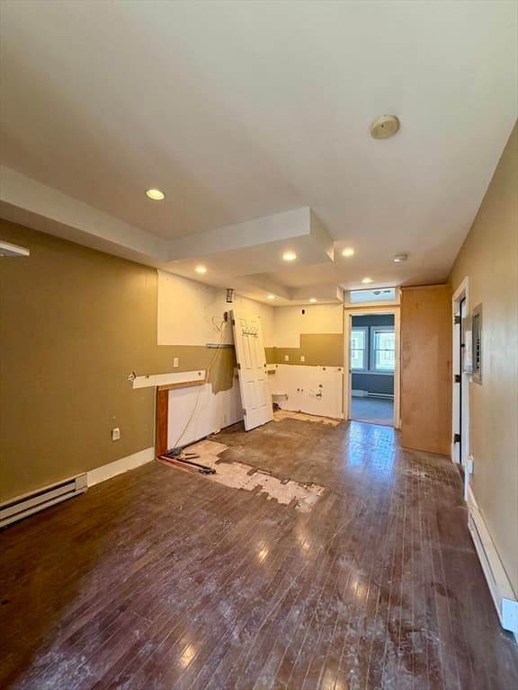 3 Family at 8 Leeds St, Boston MA 02127, Boston, photo 8 of 17