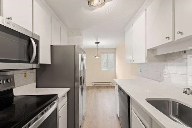 Condominium at 96 Main St # E6, Foxboro MA 02035, photo 3 of 18