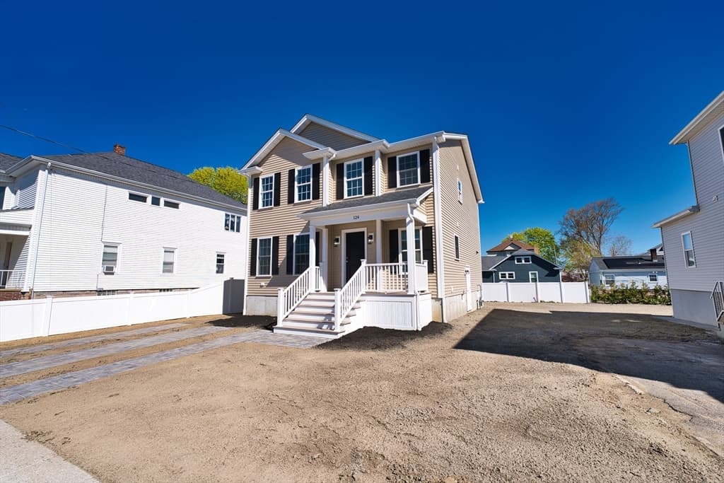 124 Downing, Fall River MA 02723 photo 2