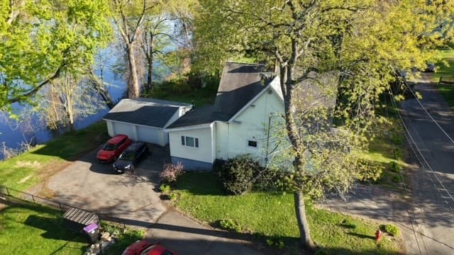 2 Oscar St, Holyoke MA 01040 photo 23