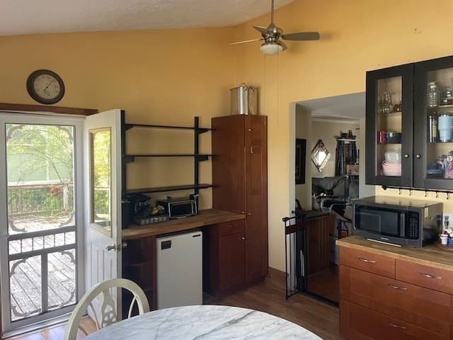 2 Oscar St, Holyoke MA 01040 photo 10