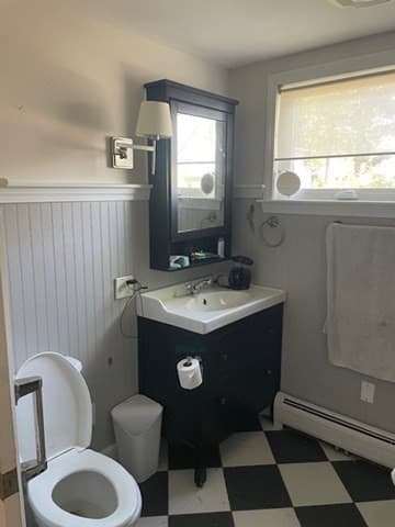 2 Oscar St, Holyoke MA 01040 photo 11