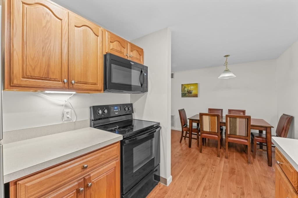 8 Post Oak Ln # 20, Natick MA 01760 photo 16