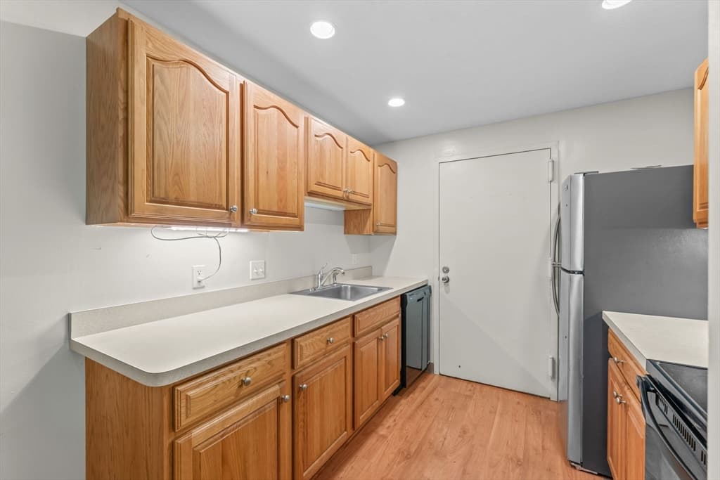 8 Post Oak Ln # 20, Natick MA 01760 photo 20