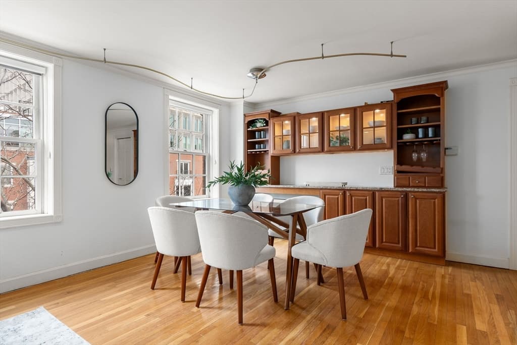 Condominium at 17 Bowdoin Street, Boston MA 02114, photo 7 of 29