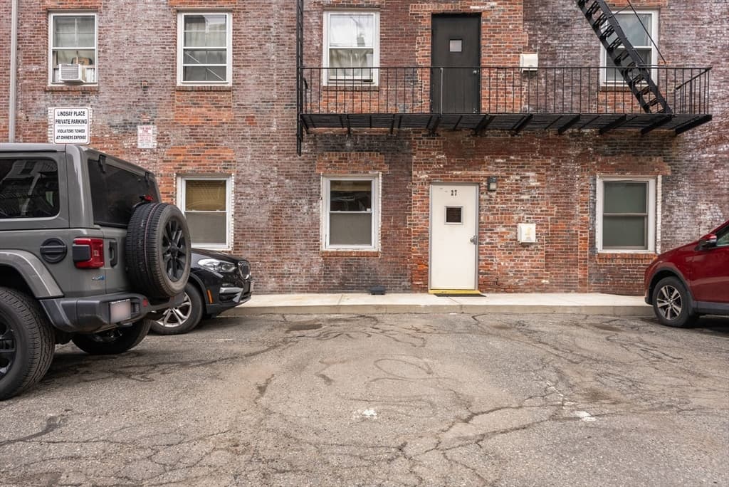Condominium at 17 Bowdoin Street, Boston MA 02114, photo 28 of 29