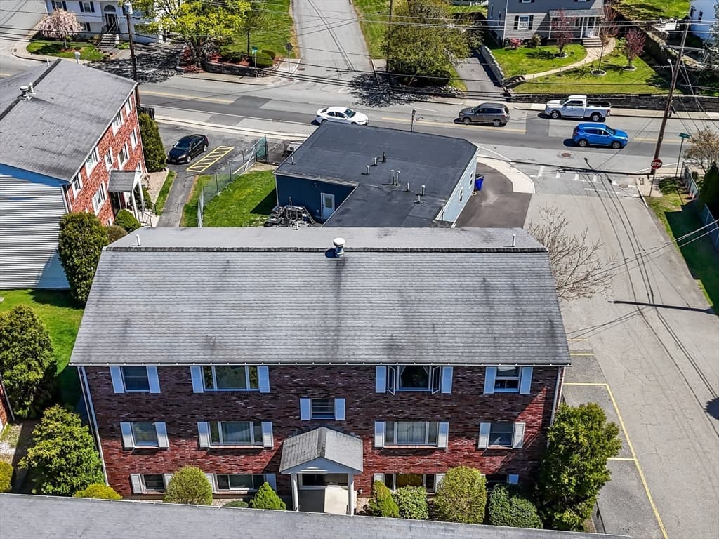 Condominium at 50 Clark St # 11, Fall River MA 02720, photo 4 of 37