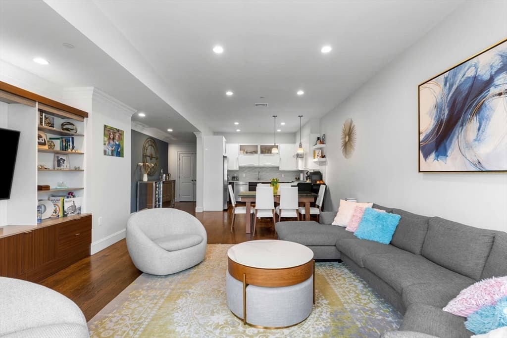 1471 Beacon St, Brookline MA 02446 photo 6