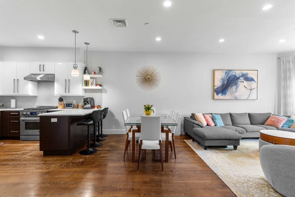 1471 Beacon St, Brookline MA 02446 photo 9