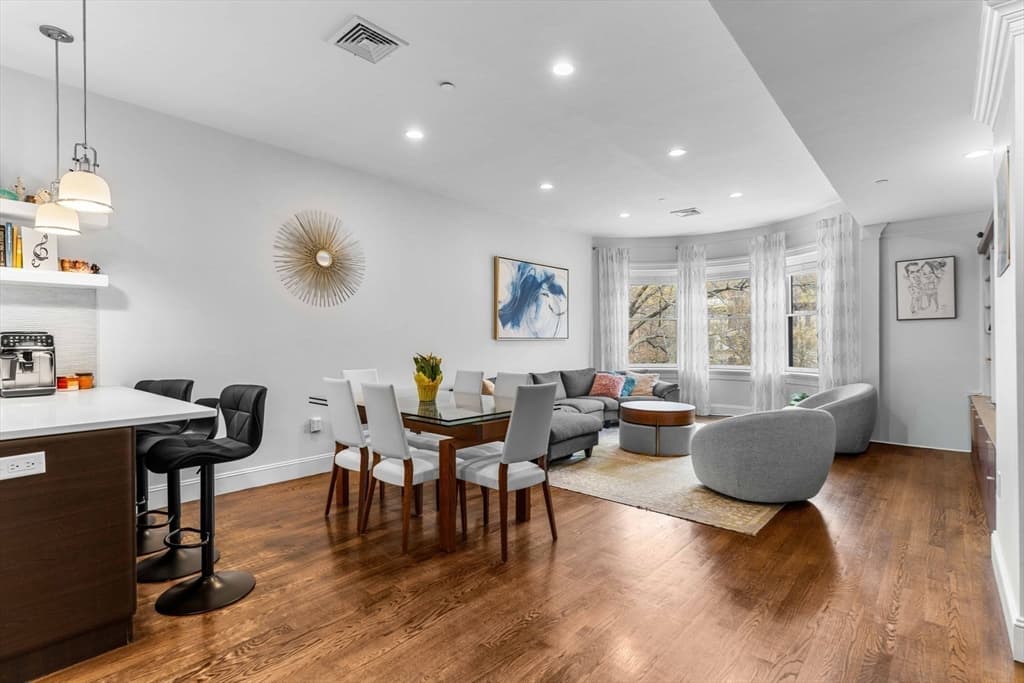 1471 Beacon St, Brookline MA 02446 photo 8