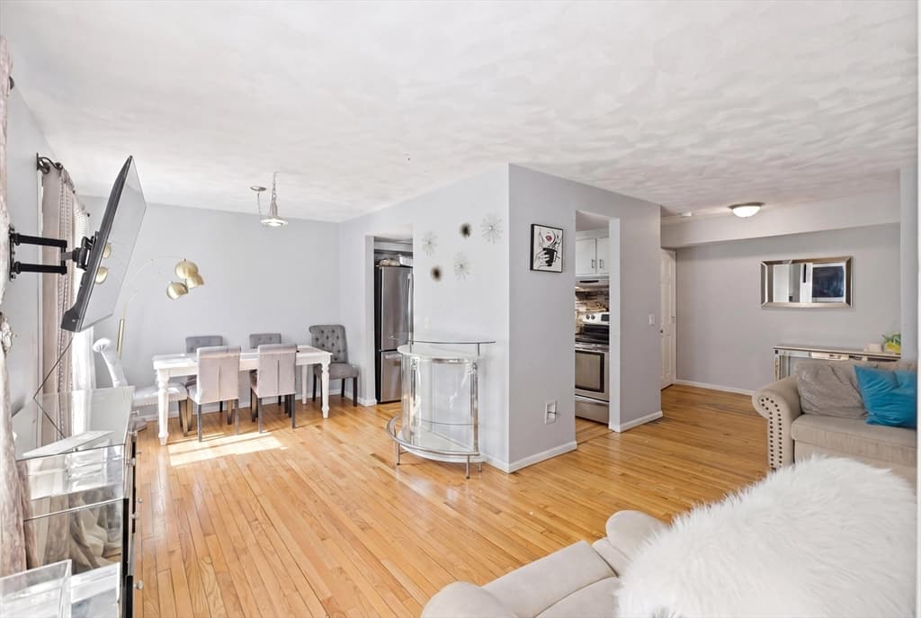 112 Lowell St # 11, Peabody MA 01960 photo 6