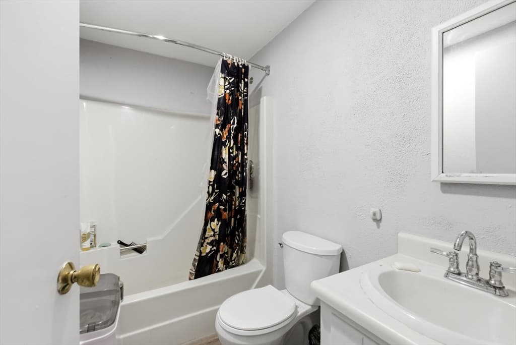 112 Lowell St # 11, Peabody MA 01960 photo 13