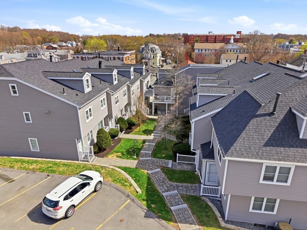 112 Lowell St # 11, Peabody MA 01960
