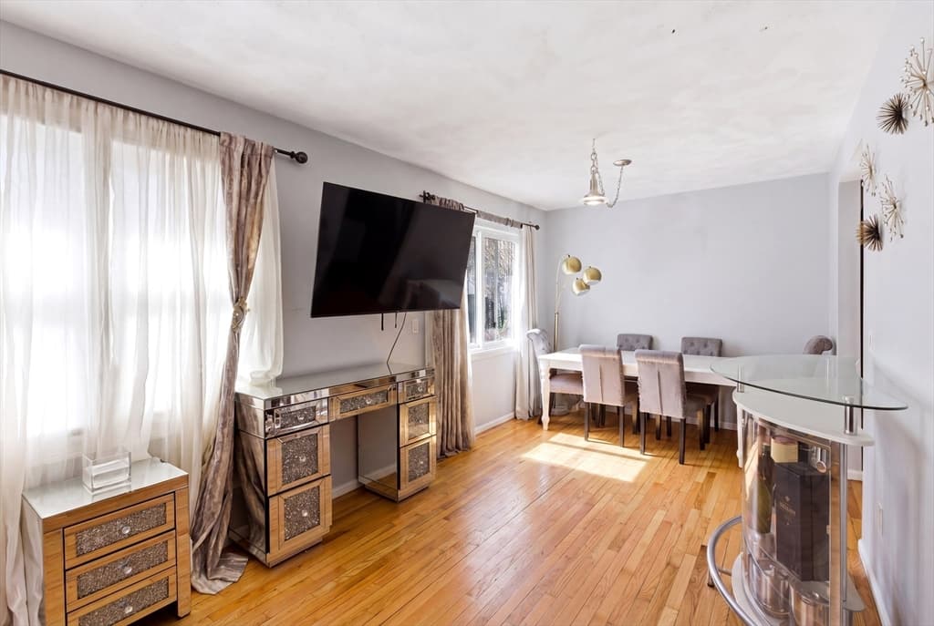 112 Lowell St # 11, Peabody MA 01960 photo 4