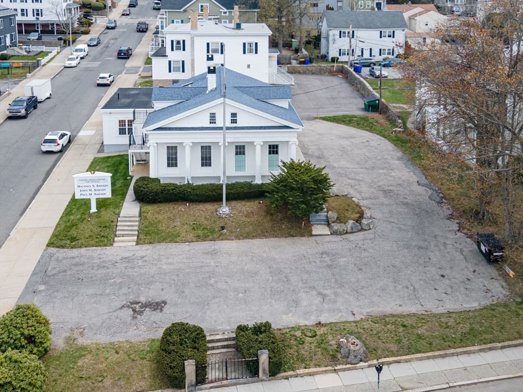 399 N Main St, Fall River MA 02720 photo 3