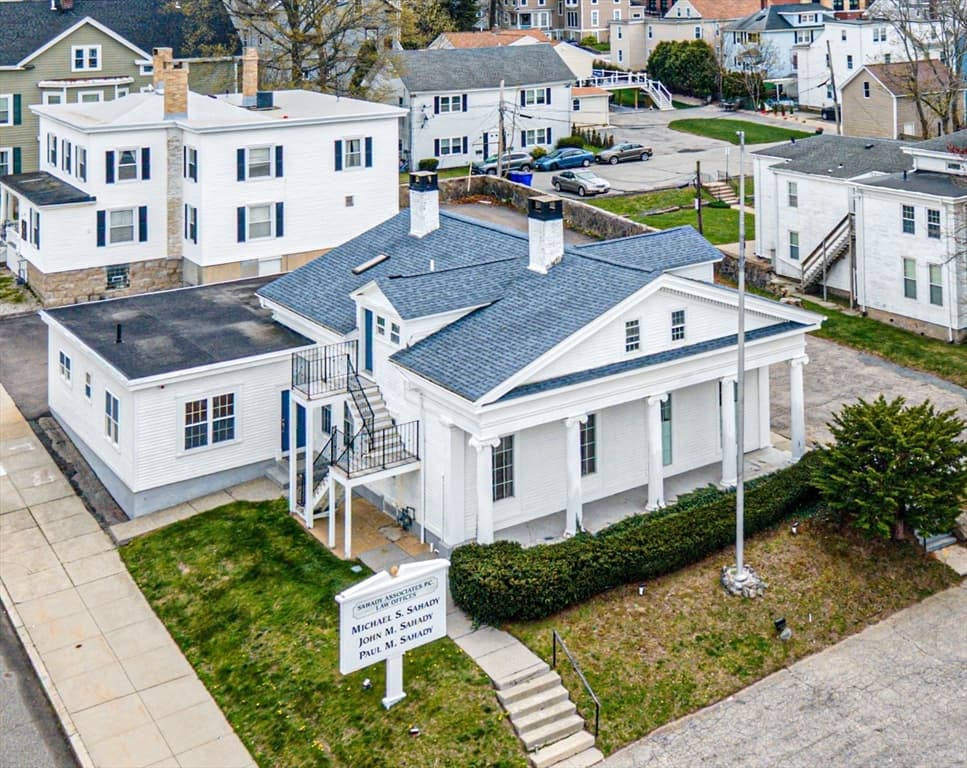 399 N Main St, Fall River MA 02720