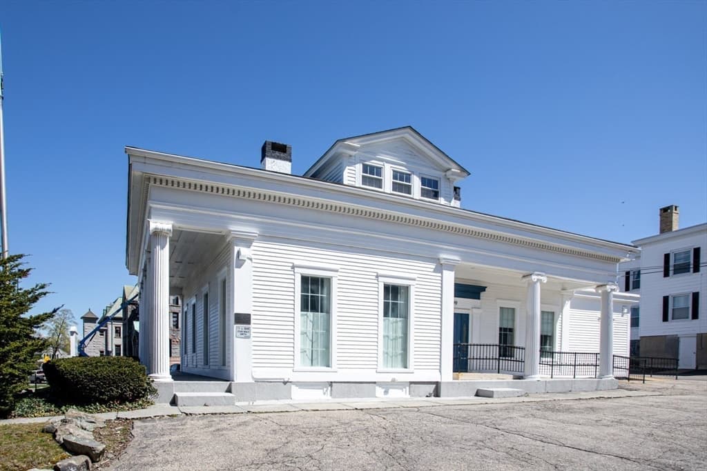 399 N Main St, Fall River MA 02720 photo 10