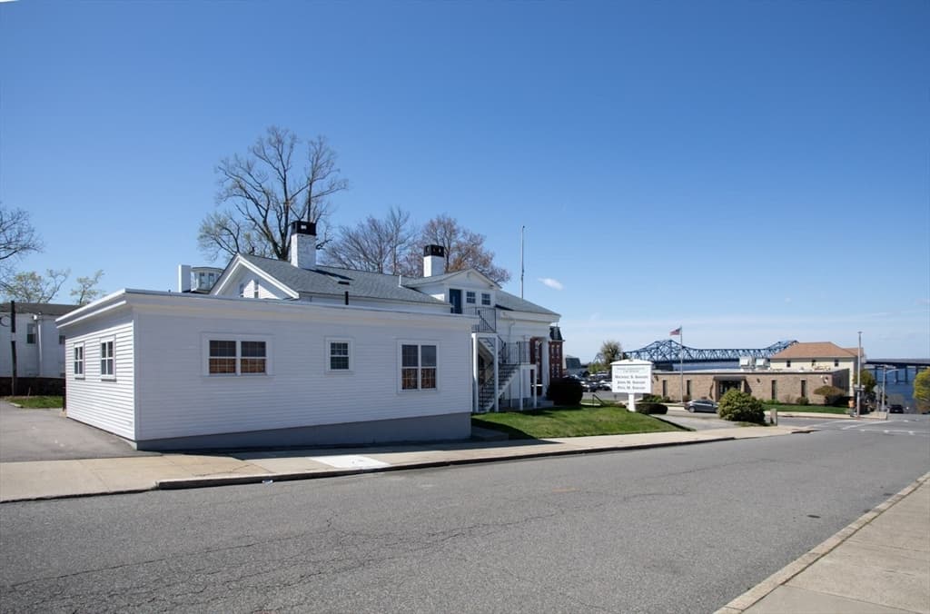 399 N Main St, Fall River MA 02720 photo 11