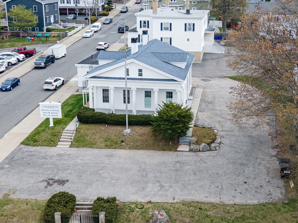 399 N Main St, Fall River MA 02720 photo 4
