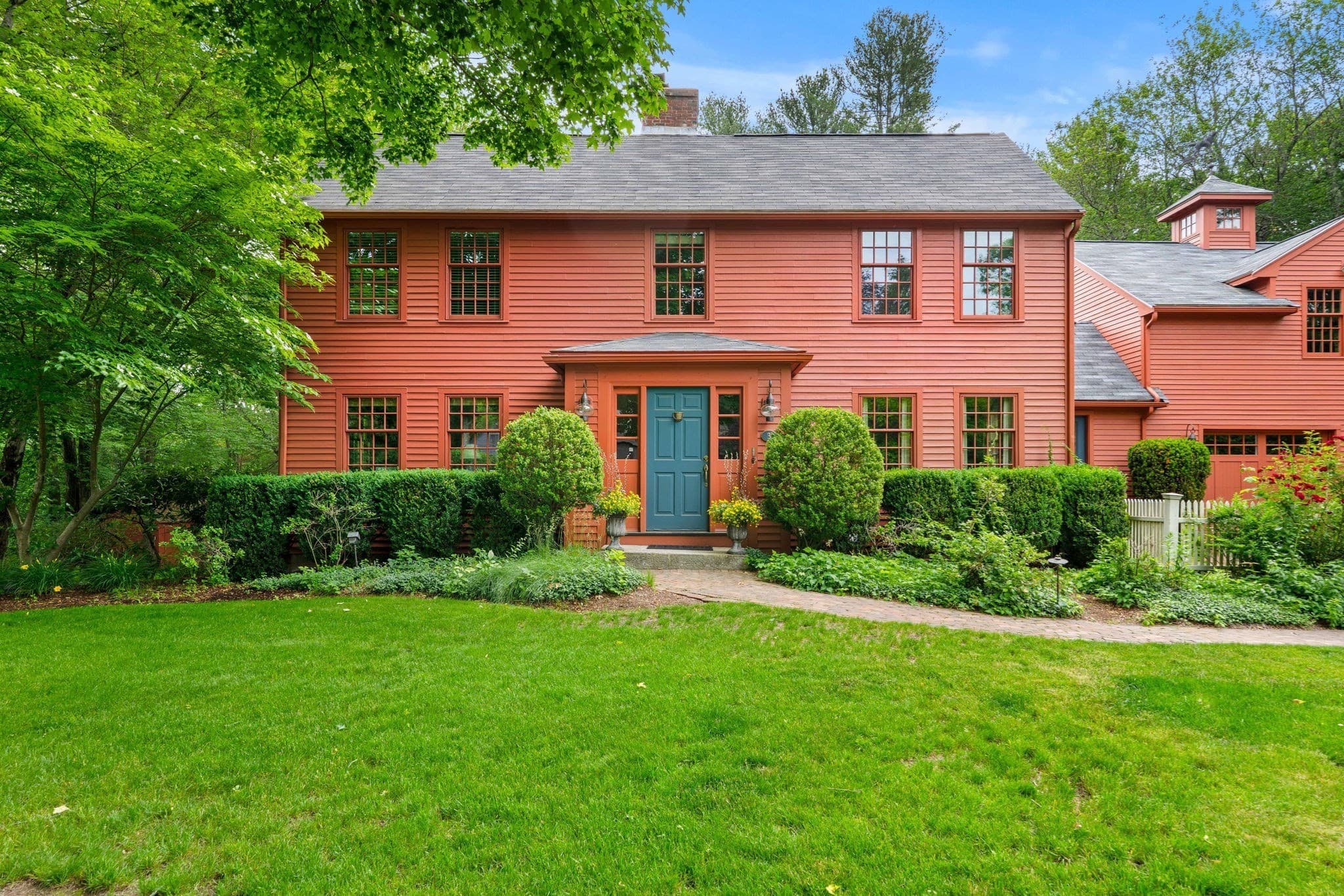 Single Family Residence at 3 Buchan Road, Andover MA 01810, photo 2 of 38
