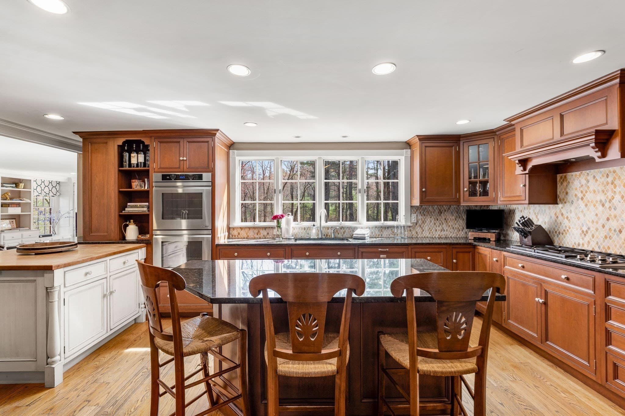 Single Family Residence at 3 Buchan Road, Andover MA 01810, photo 16 of 38