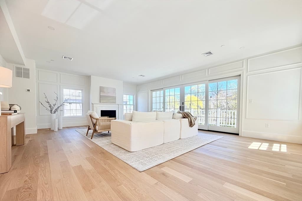 Condominium at 64 Pleasant Street # A, Marblehead MA 01945, Marblehead, photo 11 of 26