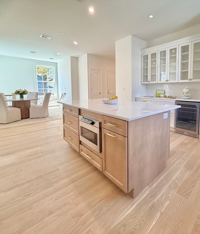 Condominium at 64 Pleasant Street # A, Marblehead MA 01945, Marblehead, photo 4 of 26