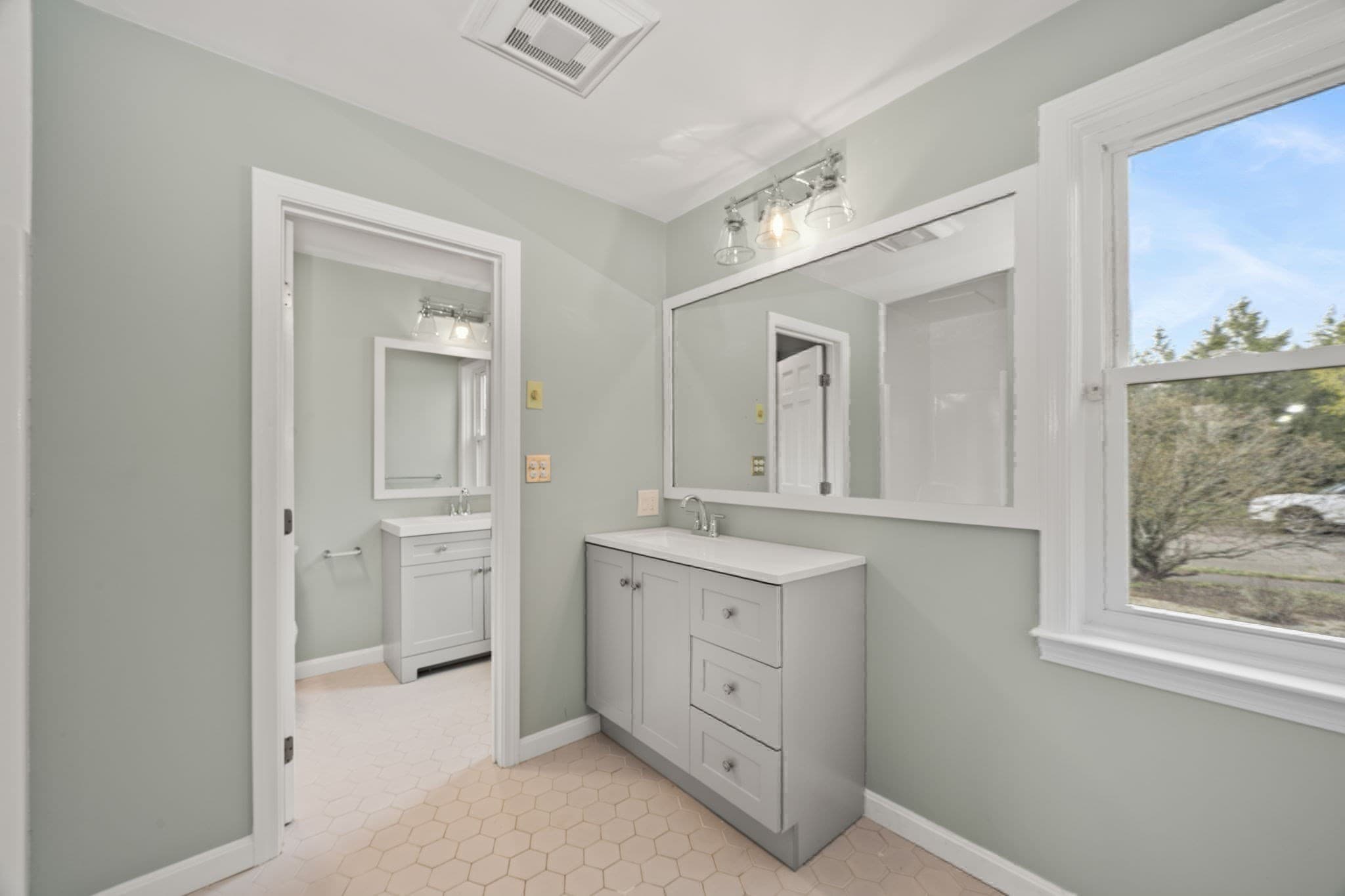 Single Family Residence at 20 Blacksmith Way, Saugus MA 01906, Saugus, photo 20 of 40
