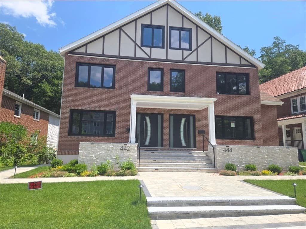 442 Lowell Ave # 442, Newton MA 02460
