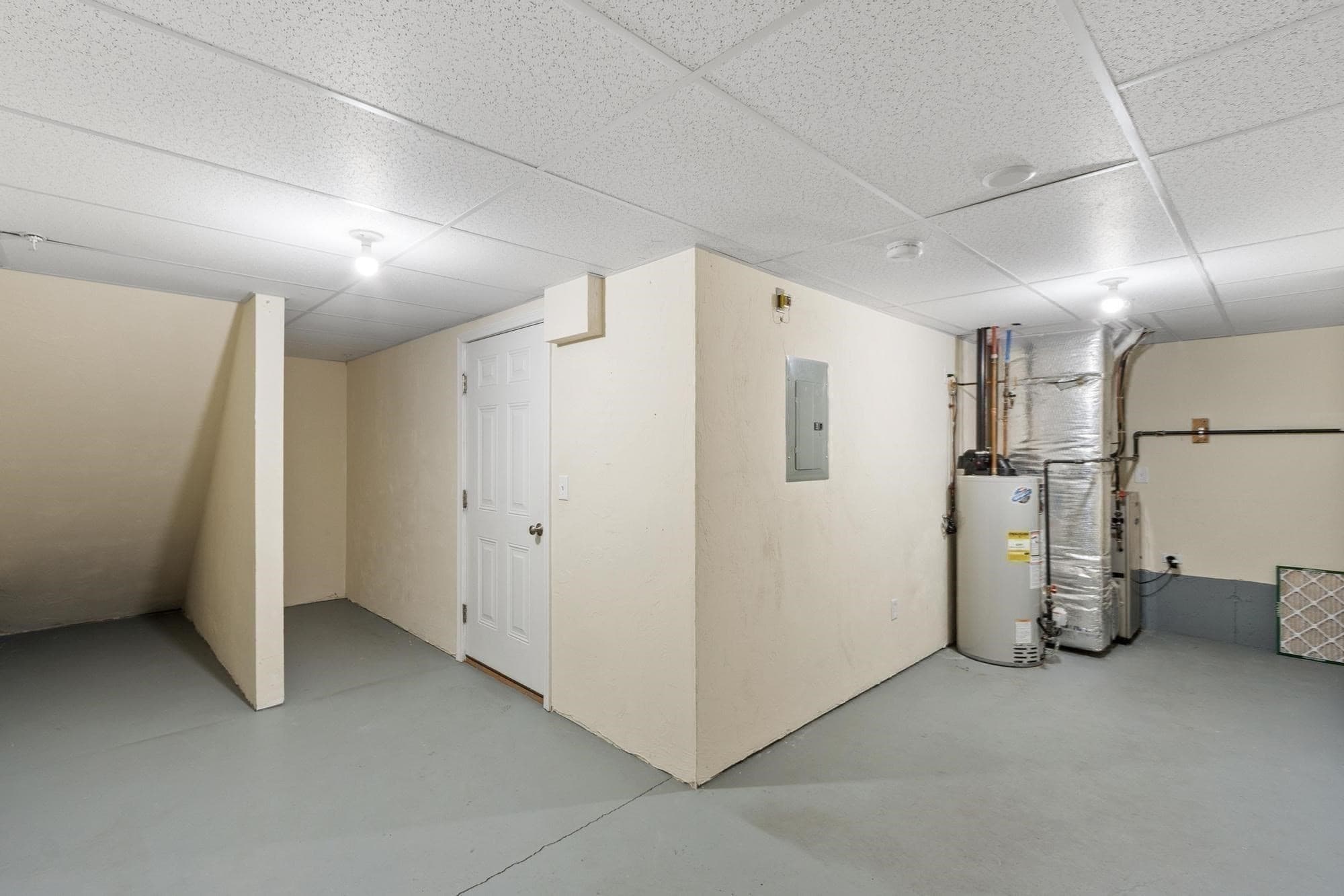 Condominium at 1975 Middlesex St # 33, Lowell MA 01851, photo 20 of 24
