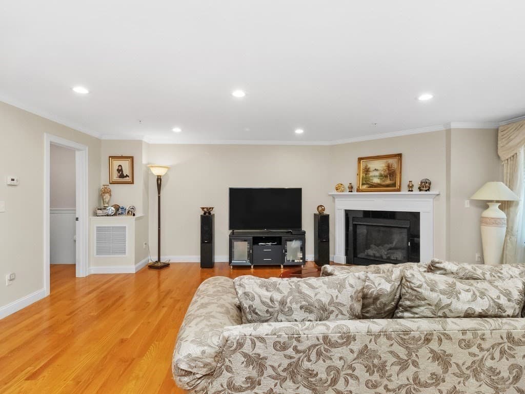 172 Bright Street # 3, Waltham MA 02453 photo 10