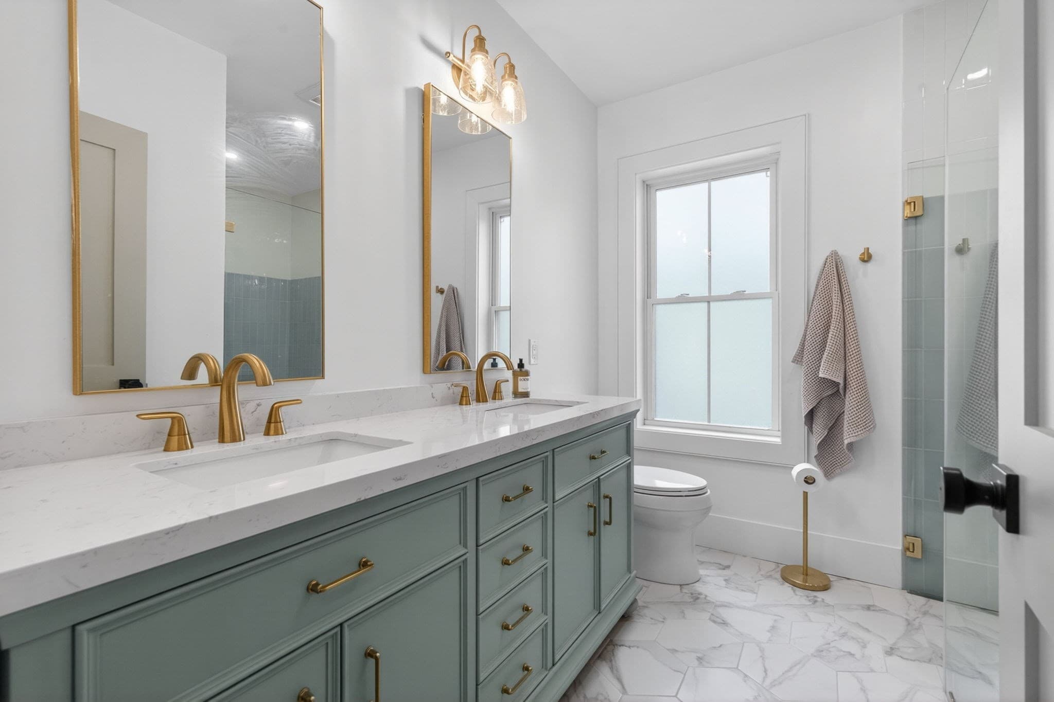 Condominium at 17 Manning St # 17, Medford MA 02155, Medford, photo 16 of 42