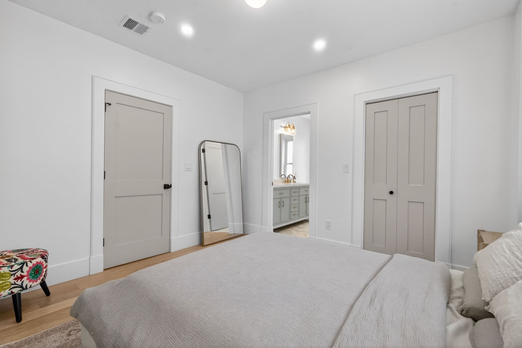 Condominium at 17 Manning St # 17, Medford MA 02155, Medford, photo 15 of 42