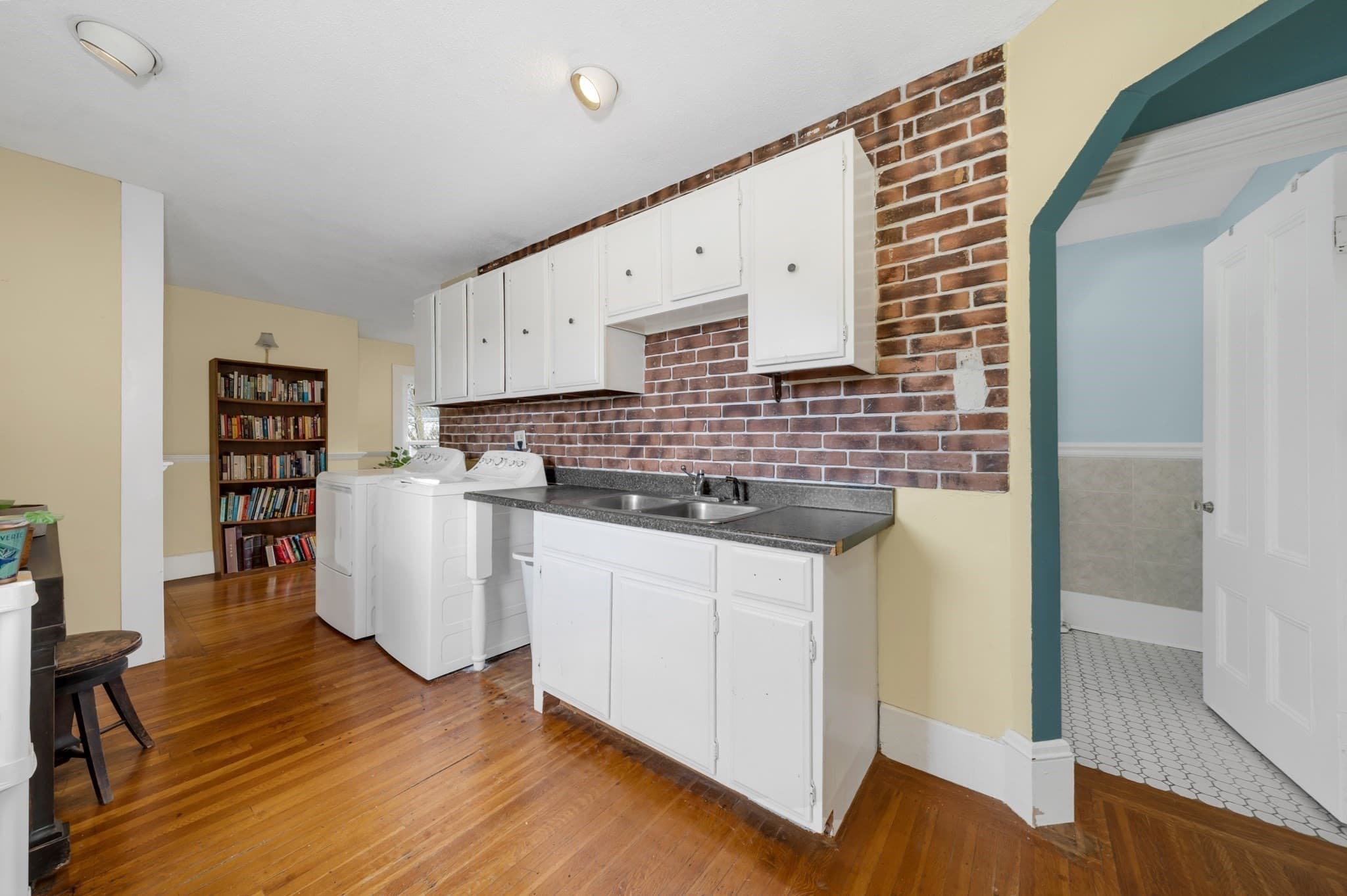 Single Family Residence at 47 Highland Ave, Haverhill MA 01830, photo 27 of 42