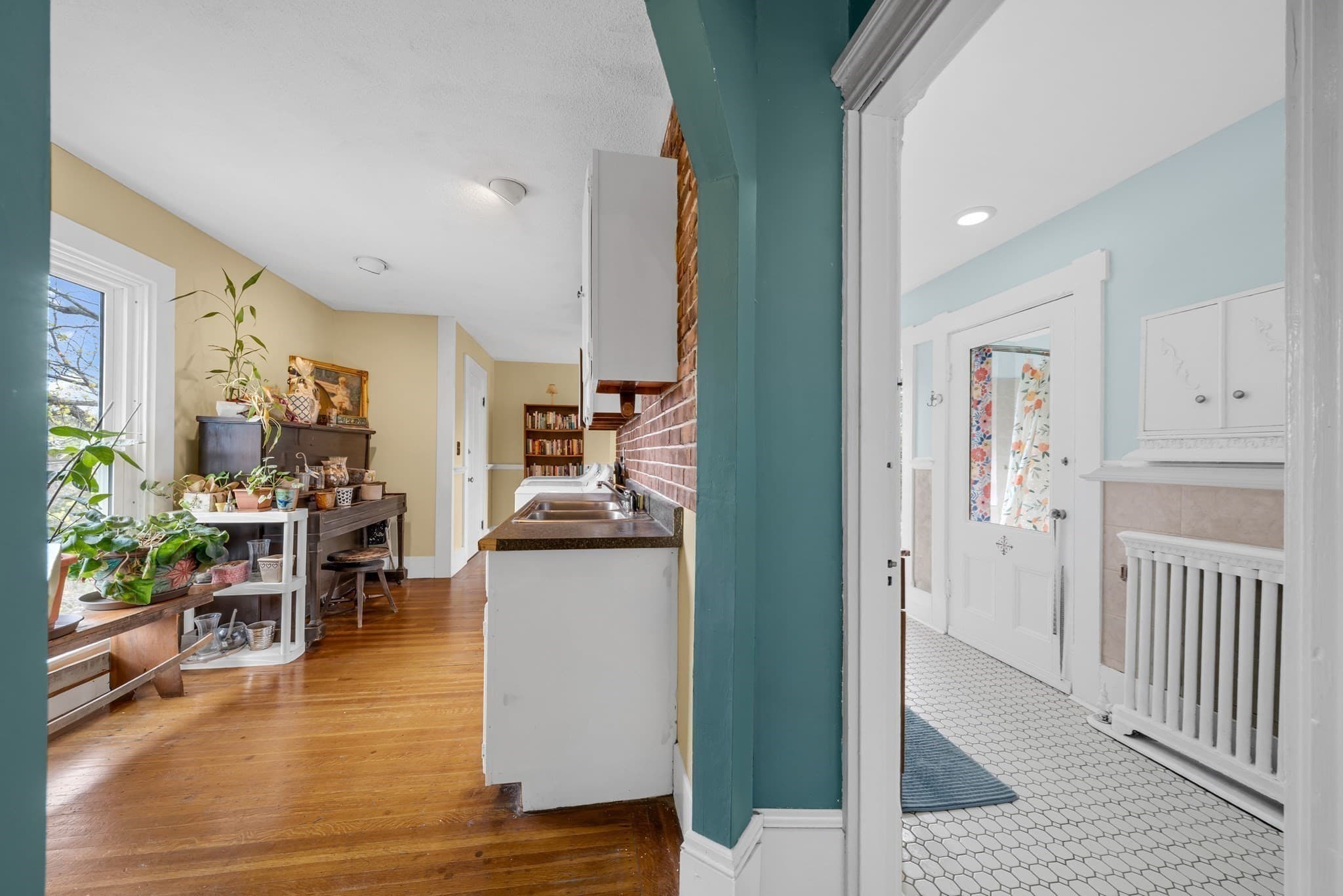 Single Family Residence at 47 Highland Ave, Haverhill MA 01830, photo 24 of 42