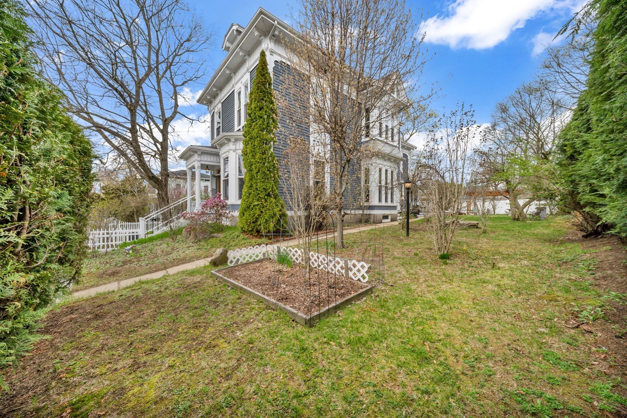 Single Family Residence at 47 Highland Ave, Haverhill MA 01830, photo 38 of 42