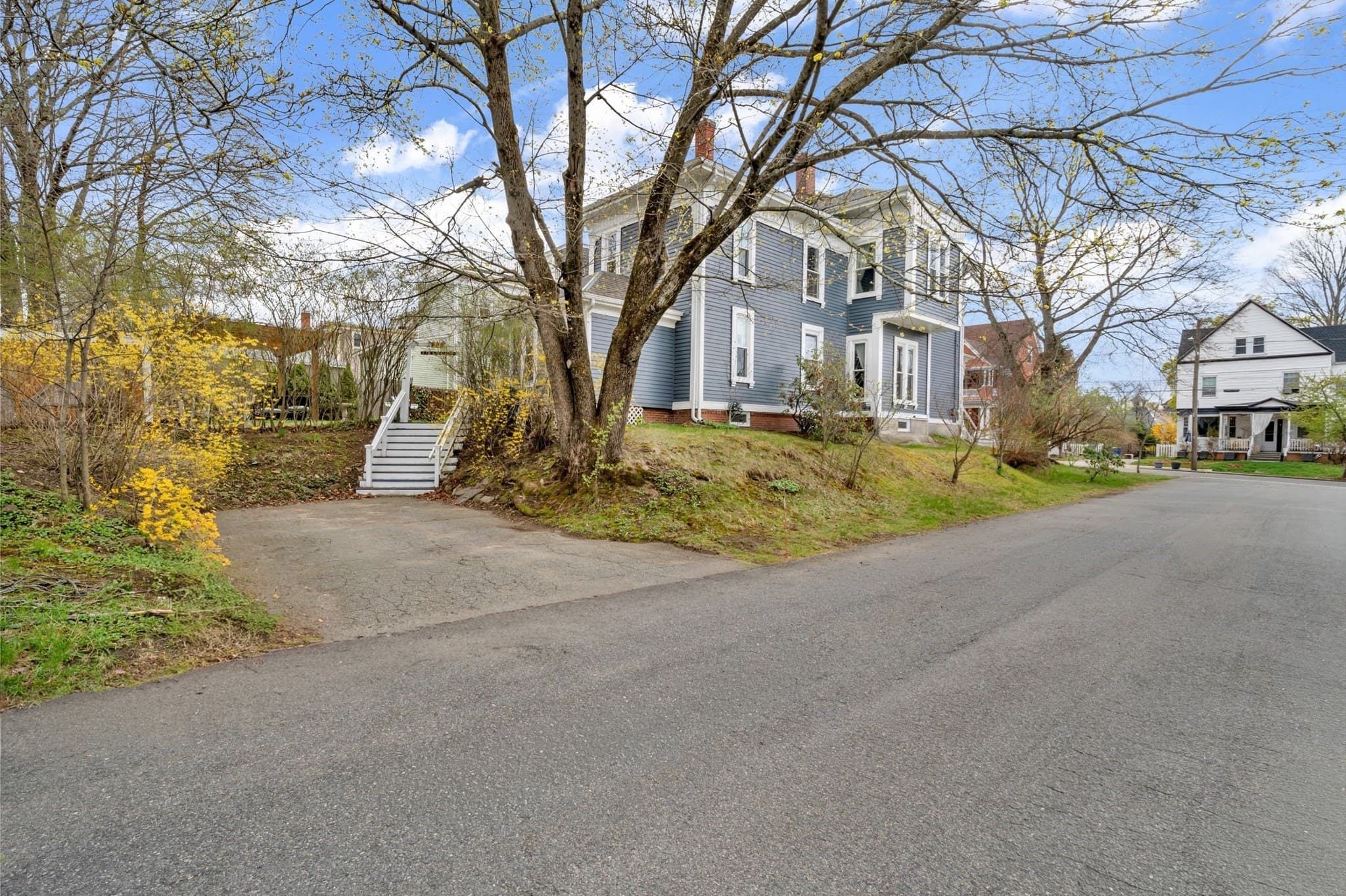 Single Family Residence at 47 Highland Ave, Haverhill MA 01830, photo 37 of 42