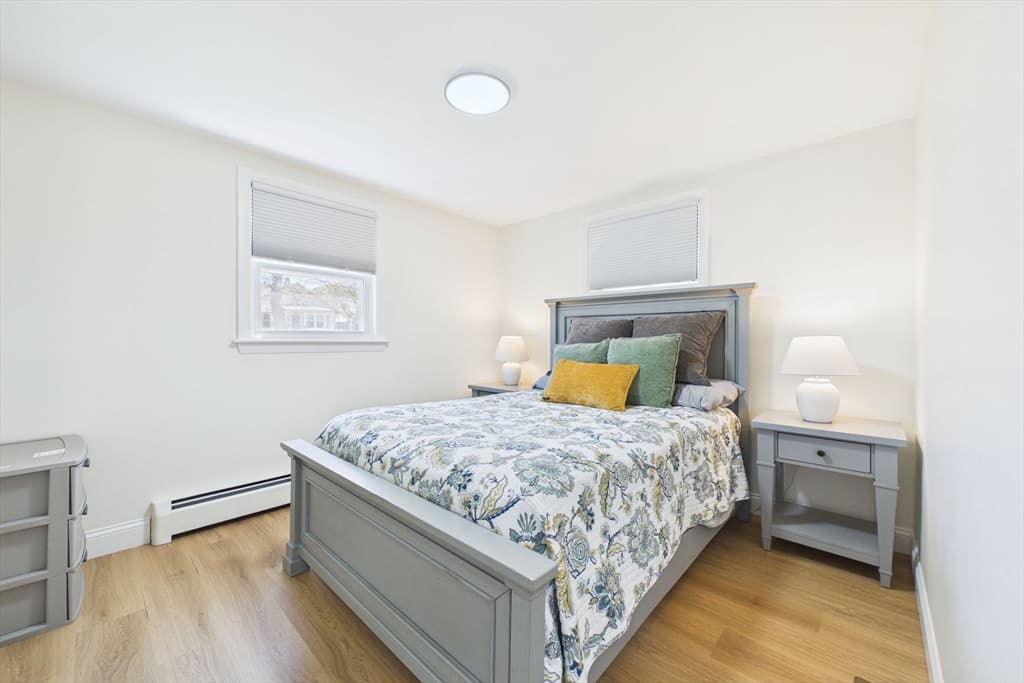Single Family Residence at 1501 E Rodney French Blvd, New Bedford MA 02744, New Bedford, photo 23 of 32