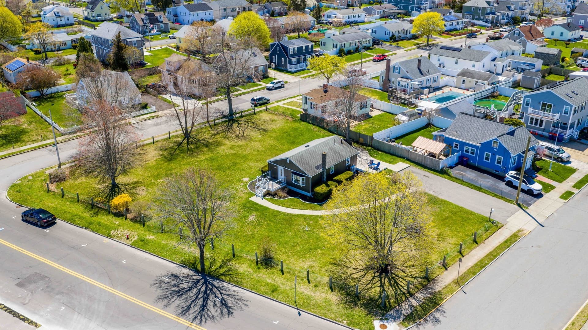 Single Family Residence at 1501 E Rodney French Blvd, New Bedford MA 02744, photo 32 of 32